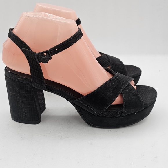 Kenneth Cole Reaction Reeva Platform Heels Black Women's Size 8 NWOT - Picture 3 of 9